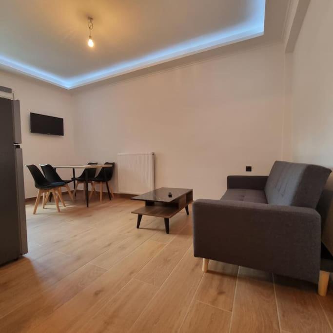 Thanos Apartment Ptolemaida Exterior foto